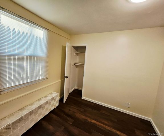 22 Ford Street 1, Glen Cove, NY 11542