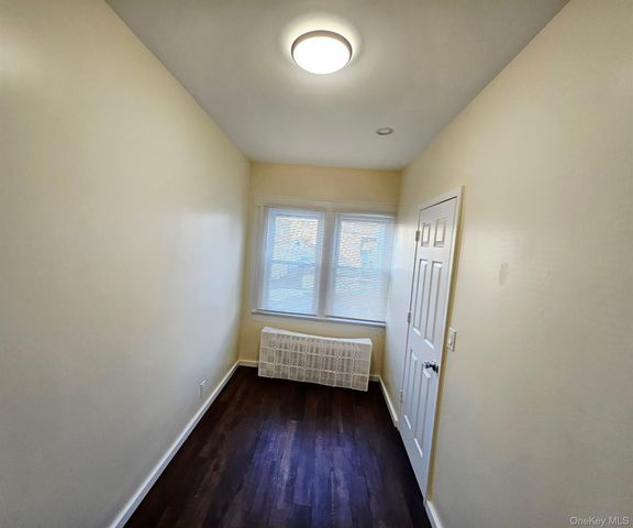 22 Ford Street 1, Glen Cove, NY 11542