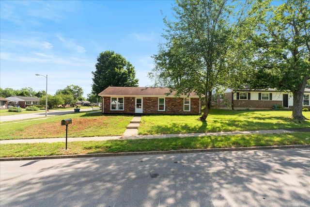 634 Hollow Creek Road, Lexington, KY 40511