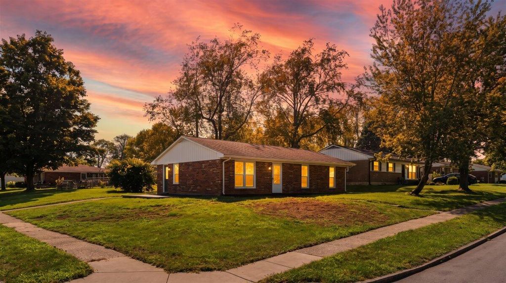 634 Hollow Creek Road, Lexington, KY 40511