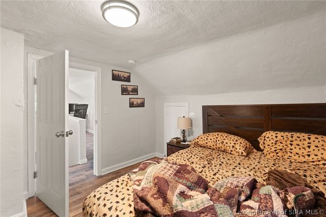 1515 Tunnel Mill Road, Charlestown, IN 47111