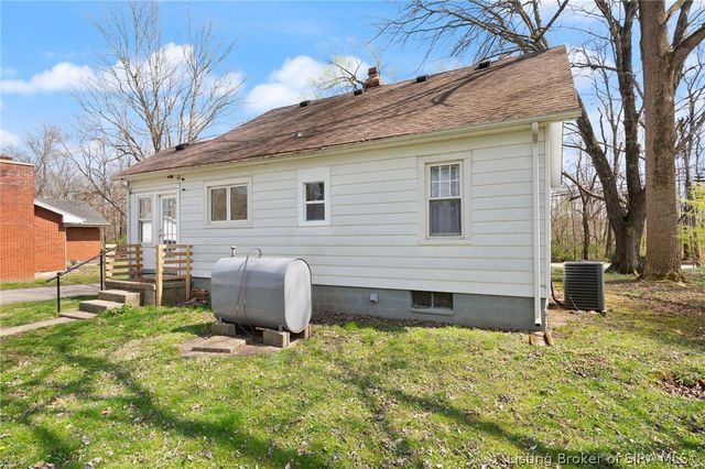 1515 Tunnel Mill Road, Charlestown, IN 47111