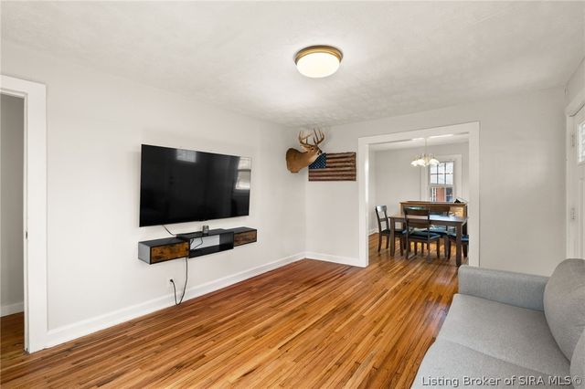 1515 Tunnel Mill Road, Charlestown, IN 47111