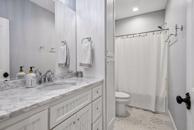 1610 Manchester Place, Waconia, MN 55387
