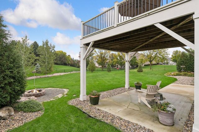 1610 Manchester Place, Waconia, MN 55387