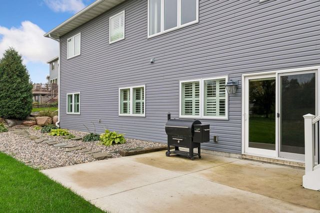 1610 Manchester Place, Waconia, MN 55387