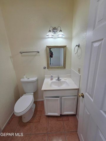 350 HOURGLASS Drive, El Paso, TX 79915