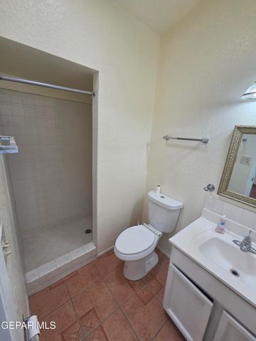 350 HOURGLASS Drive, El Paso, TX 79915