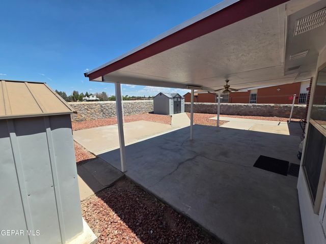 350 HOURGLASS Drive, El Paso, TX 79915