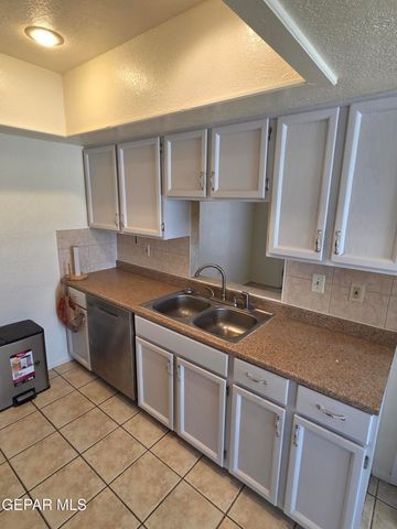 350 HOURGLASS Drive, El Paso, TX 79915