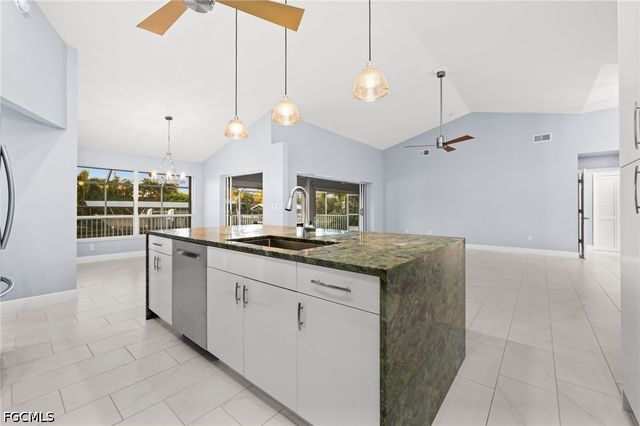 3795 Manatee DR, St James City, FL 33956