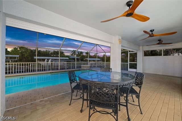 3795 Manatee DR, St James City, FL 33956