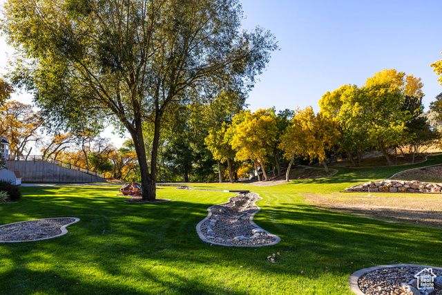 388 QUAIL RUN RD, Farmington, UT 84025