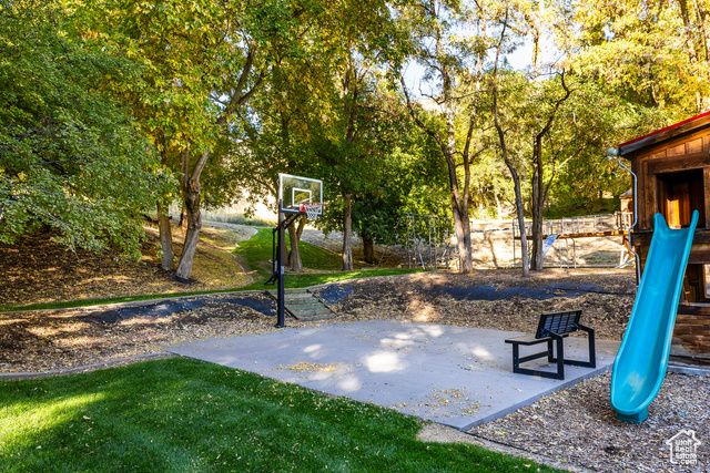 388 QUAIL RUN RD, Farmington, UT 84025