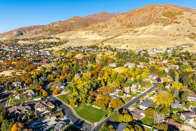 388 QUAIL RUN RD, Farmington, UT 84025