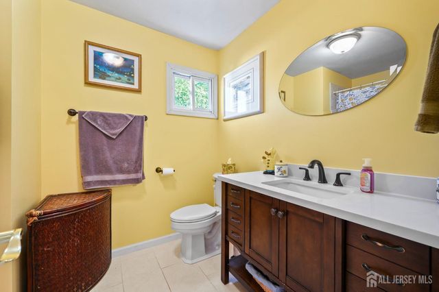 13 Tara Lin Drive, Hazlet, NJ 07730
