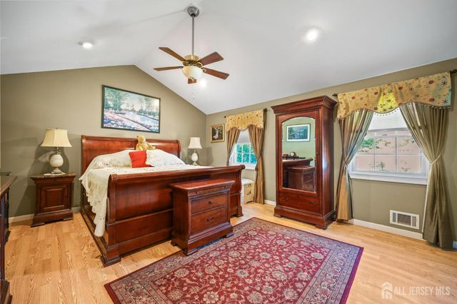 13 Tara Lin Drive, Hazlet, NJ 07730