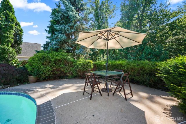 13 Tara Lin Drive, Hazlet, NJ 07730