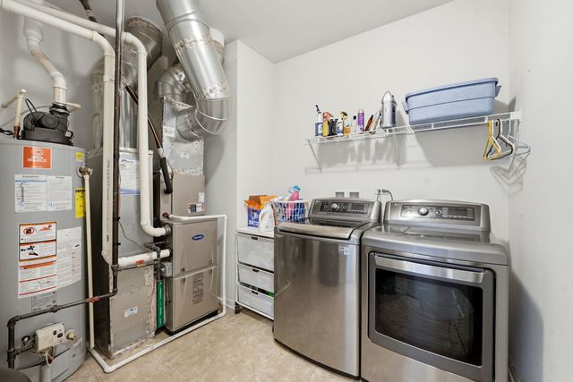 561 Autumn Circle, Pingree Grove, IL 60140