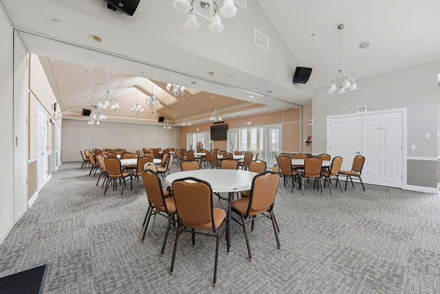 561 Autumn Circle, Pingree Grove, IL 60140