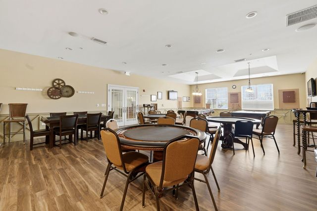 561 Autumn Circle, Pingree Grove, IL 60140