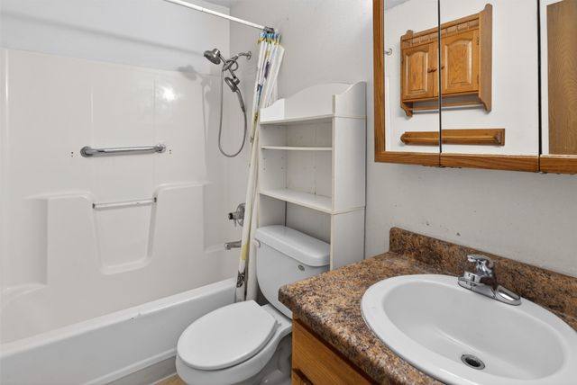 3040 Raccoon Street, Des Moines, IA 50317