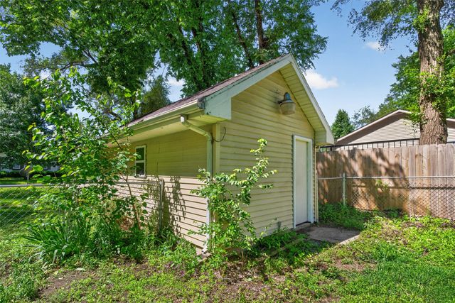 3040 Raccoon Street, Des Moines, IA 50317