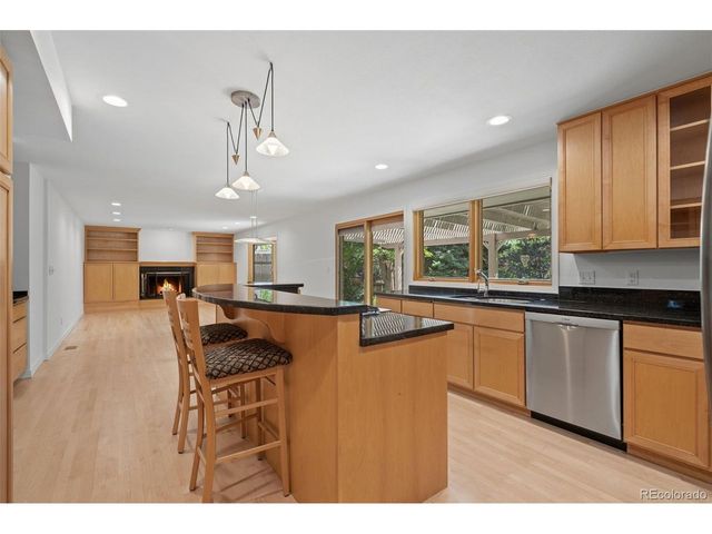 7053 S Oneida Cir, Centennial, CO 80112