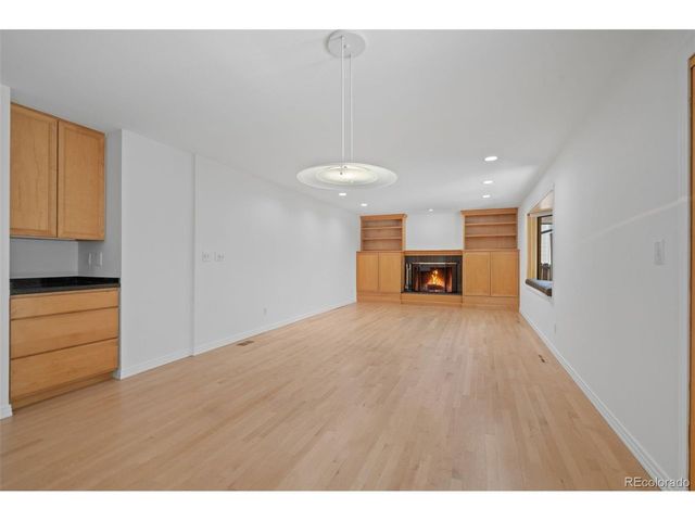 7053 S Oneida Cir, Centennial, CO 80112