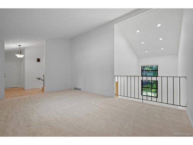 7053 S Oneida Cir, Centennial, CO 80112
