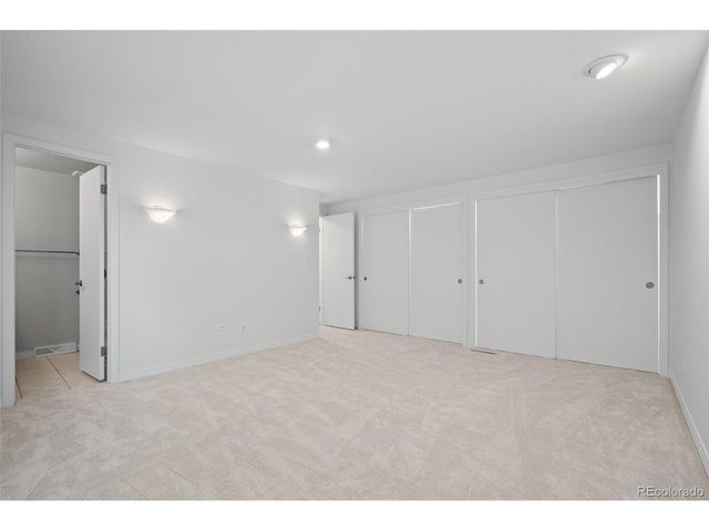 7053 S Oneida Cir, Centennial, CO 80112
