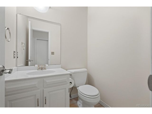 7053 S Oneida Cir, Centennial, CO 80112