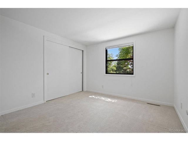 7053 S Oneida Cir, Centennial, CO 80112