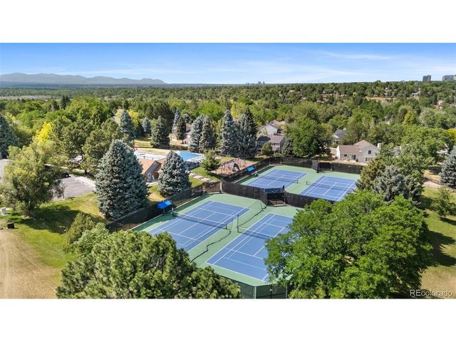 7053 S Oneida Cir, Centennial, CO 80112
