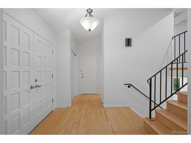 7053 S Oneida Cir, Centennial, CO 80112