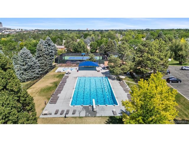 7053 S Oneida Cir, Centennial, CO 80112