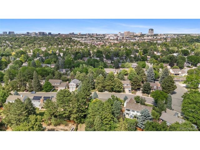 7053 S Oneida Cir, Centennial, CO 80112