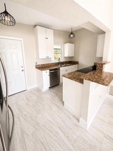 468 CLEMSON DRIVE, Altamonte Springs, FL 32714