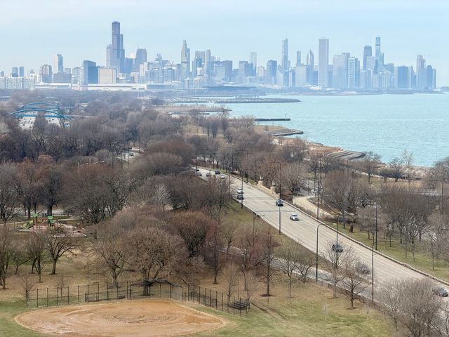 4800 S Chicago Beach Drive 1606N, Chicago, IL 60615