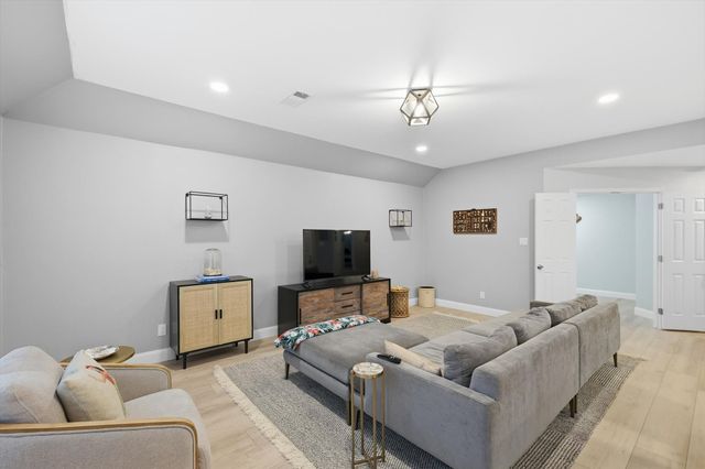 3901 San Lorenzo Drive, Denton, TX 76210