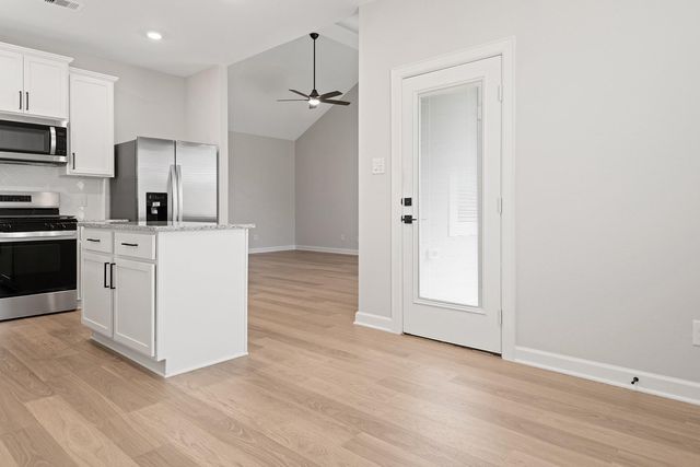 21535 Bluebonnet Bay Drive, Magnolia, TX 77354