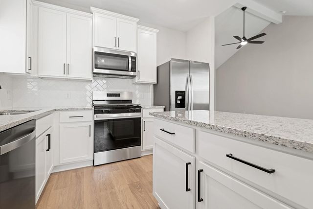 21535 Bluebonnet Bay Drive, Magnolia, TX 77354