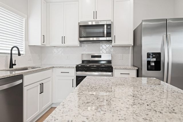 21535 Bluebonnet Bay Drive, Magnolia, TX 77354