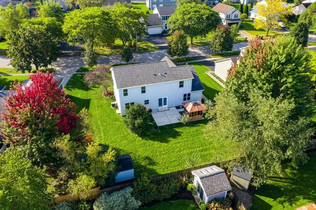1153 Dovercliff Way, Crystal Lake, IL 60014