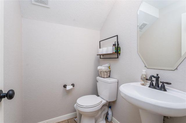 6142 Bradie Court, League City, TX 77573