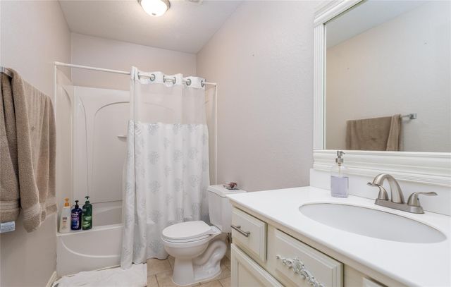 6142 Bradie Court, League City, TX 77573