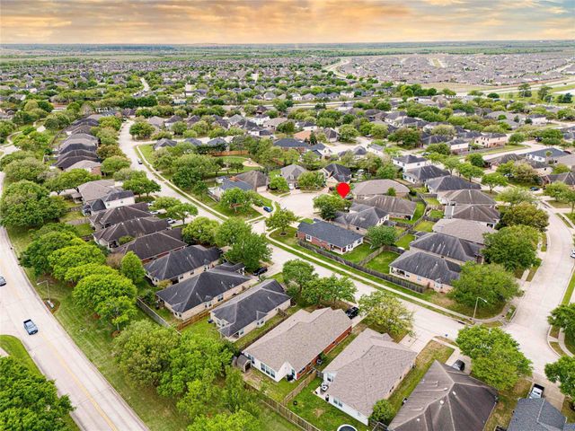 6142 Bradie Court, League City, TX 77573