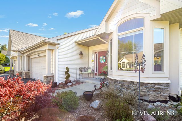 4366 Willow Ln Drive NE 6, Grand Rapids, MI 49525