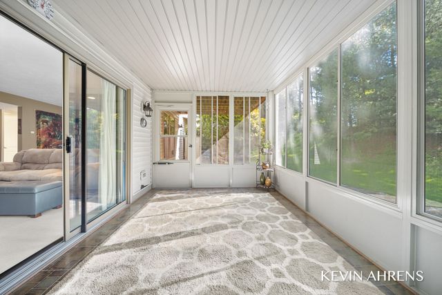 4366 Willow Ln Drive NE 6, Grand Rapids, MI 49525