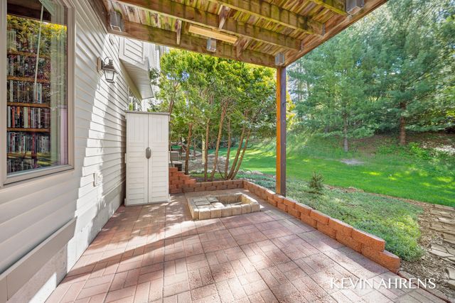 4366 Willow Ln Drive NE 6, Grand Rapids, MI 49525